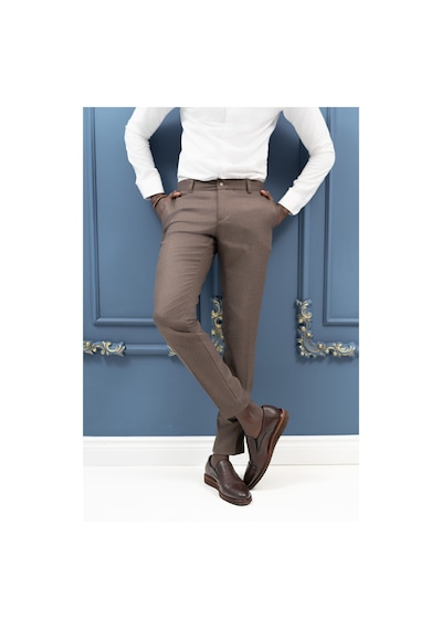 Notra Slimfit Pamuklu Kendinden Çizgili Mevsimlik Kumaş Pantolon Koyu Kahve