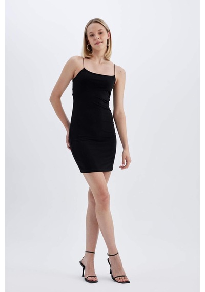 DeFacto Bodycon Kare Yaka Siyah Askılı Mini Elbise D3265AXNSBK81