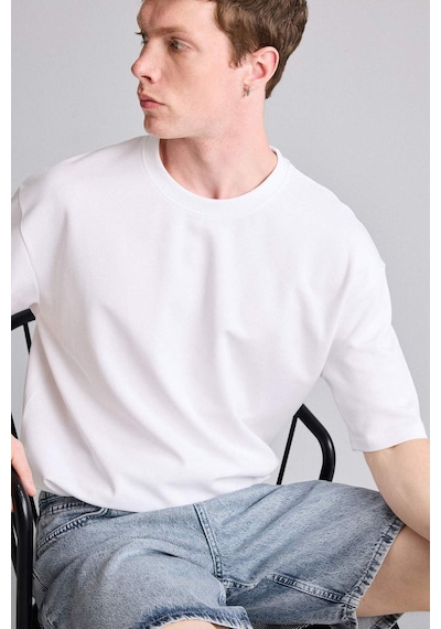 Defacto Kırışmaz Pamuklu Nefes Alabilen Oversize Beyaz Basic Tişört X3926az26auwt34 Beyaz-wt34