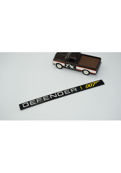 Dk Tuning Land Rover 007 Defender 110 Bond Edition Bagaj Yazı Logo Arma Bagaj Arma