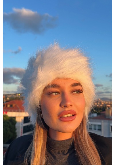 Mollycrush Kadın Beyaz Peluş Kürk Şapka Rus Tarzı Premium Kışlık Model Beyaz