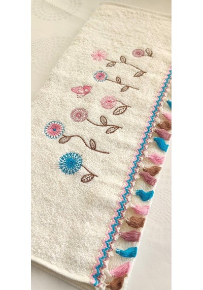 Annem Çeyizlik 50x90 Cm. Bukle Dokulu Yeni Trend Kalp Ve Çiçek Nakışlı El, Yüz Havlusu 3.lü Set krem
