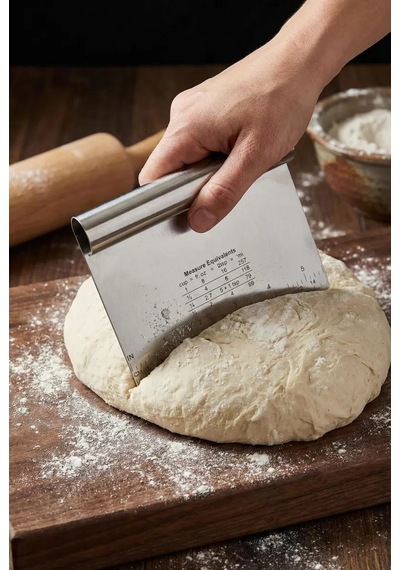 Paslanmaz Çelik Ölçü Rehberli Hamur Kesici & Hamur Şekillendirici Spatula 11x14 Cm Siyah
