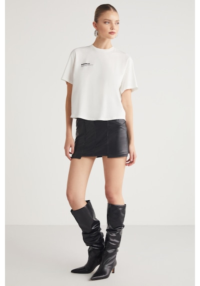 Grımelange Fına Kadın Sırt Baskı Detaylı Regular Fit Bisiklet Yakalı %100 Organik Pamuklu Ekru T-shirt Grımelange Fına Kadın Sırt Baskı Detaylı Regular Fit Bisiklet Yakalı %100 Organik Pamuklu Ekru T-shirt