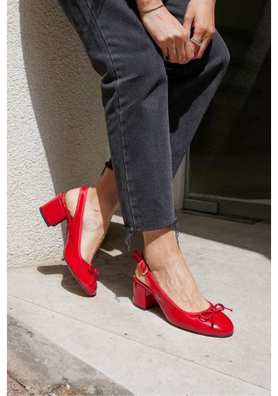 Dorado Kadın Nude Cilt Slingback Kalin Topuklu Ayakkabi Kırmızı