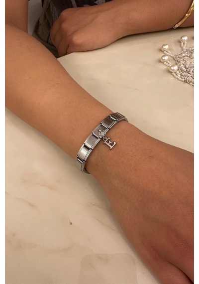 Kişiye Özel İsim Yazılı Harfli Charmlı Paslanmaz Unisex Çelik Bileklik Scb66 Metalik 84046736