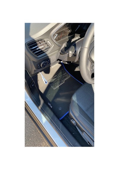 Ford Focus Hatcback 2024 Topukluk +2 Logo Görseldeki Gibi Gelmektedir
