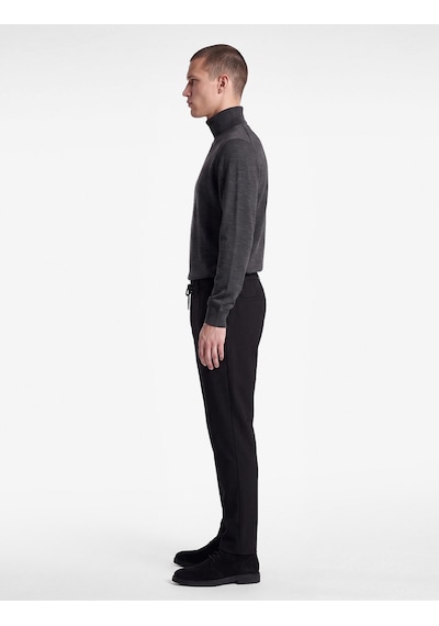 Koton Viskon Karışımlı Cepli Beli Lastikli Düğmeli Slim Fit Pileli Kumaş Pantolon Siyah 7wam40082nw Koton Viskon Karışımlı Cepli Beli Lastikli Düğmeli Slim Fit Pileli Kumaş Pantolon Siyah 7wam40082nw