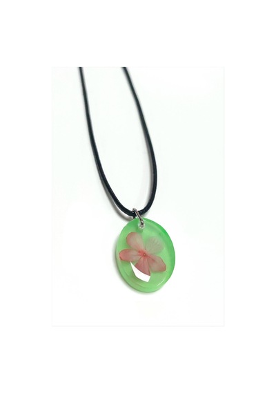 Kartopu - 302 - Çiçeği Oval Epoksi - Nazblsmm - Kolye Yeşil Kristal