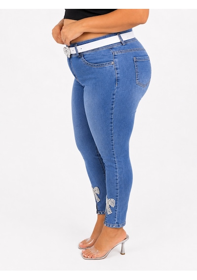Zanessi Büyük Beden Kemerli Paçası Yırtmaçlı İnci Detaylı Denim Kadın Pantolon Mavi