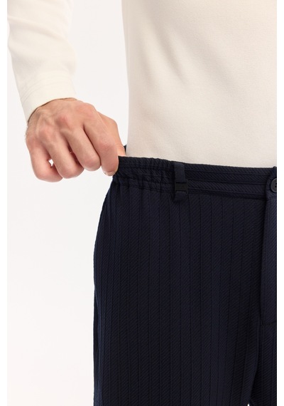 Avva Erkek Lacivert Yanı Lastikli Bi-stretch Hafif Çizgili Slim Fit Pantolon A52y3204 Avva Erkek Lacivert Yanı Lastikli Bi-stretch Hafif Çizgili Slim Fit Pantolon A52y3204