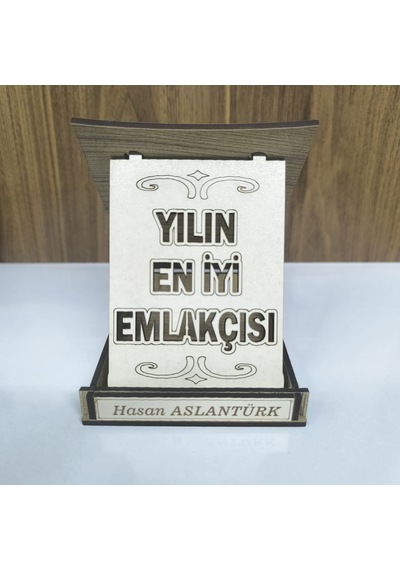 Kişiye Özel Yılın En İyi Emlakçısı Ahşap Plaket 9,5x13,5x2,5
