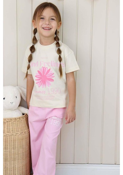 Riccotarz Kız Çocuk Üzeri Papatya Detaylı Ve Feeling Baskılı T-shirt Pembe Salaş Pantolon Alt Üst Takım Pembe Riccotarz Kız Çocuk Üzeri Papatya Detaylı Ve Feeling Baskılı T-shirt Pembe Salaş Pantolon Alt Üst Takım Pembe