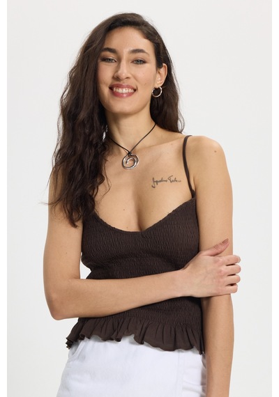 Tudors Kadın Slim Fit Dar Kesim %100 Pamuk Askılı Büzgülü V Yaka Kahverengi Bluz-50371