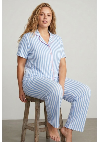 Siyah İnci Desenli Pamuklu Düğmeli Curve Büyük Beden Battal Pijama Takım Mavi Beyaz Siyah İnci Desenli Pamuklu Düğmeli Curve Büyük Beden Battal Pijama Takım Mavi Beyaz