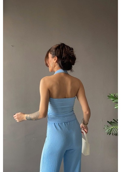 Vadon 1010 Kadın Bürümcük Dokulu Halter Yaka Crop Atlet Bol Paça Pantolon Takım Bebe Mavi Vadon 1010 Kadın Bürümcük Dokulu Halter Yaka Crop Atlet Bol Paça Pantolon Takım Bebe Mavi