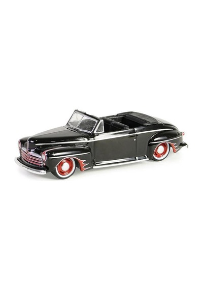 Greenlight 1/64 California Lowriders Series 5 - 1947 Ford Deluxe Convertible 1/64 Model Araba