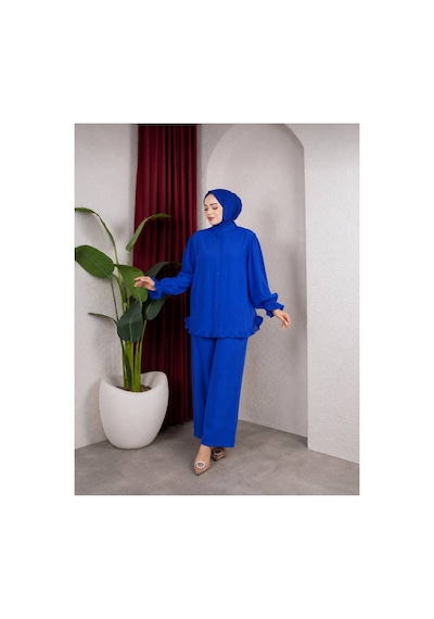 Hira Life Fashion Kadın Çilek Kumaş Dik Yaka Düğmeli Fırfır Detaylı Tesettür Tunik Pantolon İkili Takım Mavi Mavi Hira Life Fashion Kadın Çilek Kumaş Dik Yaka Düğmeli Fırfır Detaylı Tesettür Tunik Pantolon İkili Takım Mavi Mavi