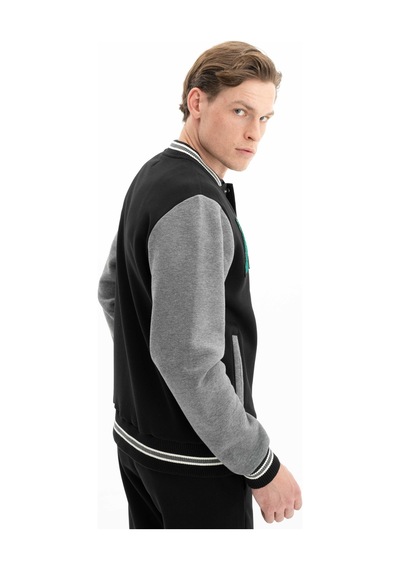 AR-MA Arma Erkek Şık Tarz Cepli Regular Fit Düğme Kapamalı Kolej Mont Sweatshirt 001 AR-MA Arma Erkek Şık Tarz Cepli Regular Fit Düğme Kapamalı Kolej Mont Sweatshirt 001