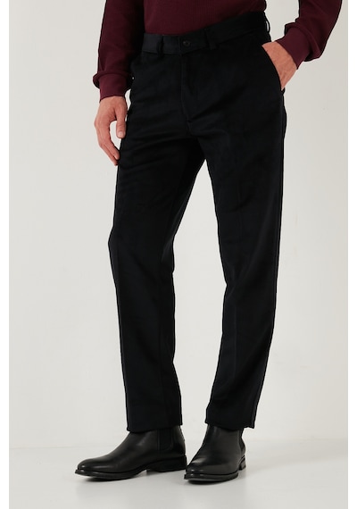 Buratti Normal Bel Regular Fit Düz Paça Erkek Kadife Pantolon 645Merlin Siyah Buratti Normal Bel Regular Fit Düz Paça Erkek Kadife Pantolon 645Merlin Siyah