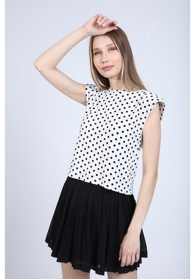 Neslice Kadın Puantiyeli Vatkalı T-Shirt Siyah