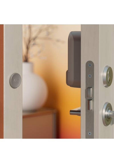 Yale Dot - Gümüş - 05/601000/sı Yale Linus Akıllı Kilit L2 İle Çalışır Kapıyı Kilitlemek/açmak İçin Dokunmak Yeterli Anahtarsız Erişim Wi-fi Ve Bluetooth Yale Home Uygulaması