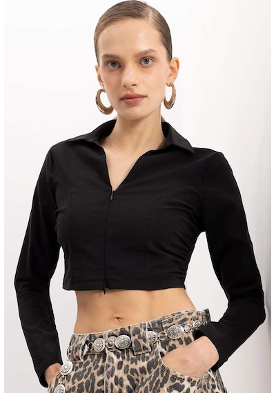 Defacto Siyah Fitted Vucuda Oturan Gömlek Yaka Fermuarlı Bengalin Uzun Kollu Crop Basic Düz Bluz C5037AX24AUBK27 Defacto Siyah Fitted Vucuda Oturan Gömlek Yaka Fermuarlı Bengalin Uzun Kollu Crop Basic Düz Bluz C5037AX24AUBK27