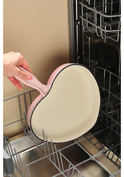 Karaca Love Demir Döküm Emayeli Tava 26 Cm Pembe