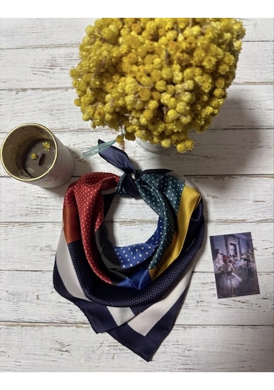 Trend Dokunuş Kadın 50-50 Saten Dört Farklı Renkte Kombinleyeceğiniz Fular Bandana Çok Renkli