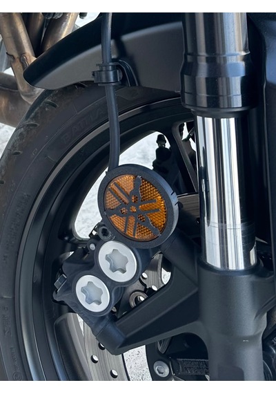 Yamaha Mt-09 Uyumlu Logo Detaylı Ön Reflektör Kapağı Seti Siyah