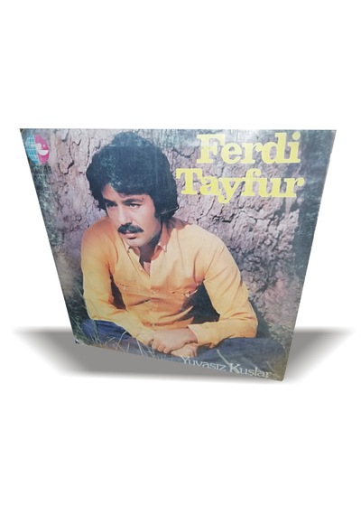 FERDİ TAYFUR YUVASIZ KUŞLAR