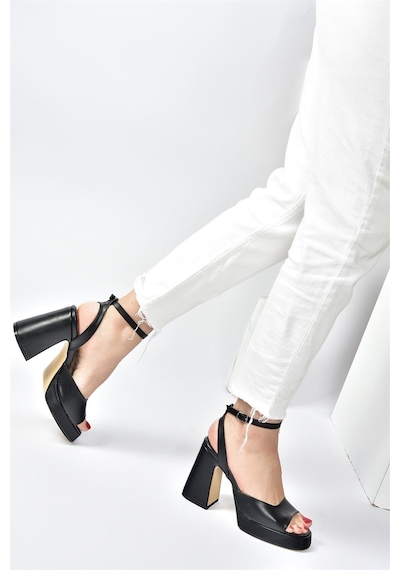 Fox Shoes Siyah Kalın Platform Topuklu Kadın Ayakkabı M570345609 Siyah