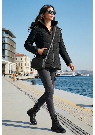 Lela Kapitoneli Slim Fit Çıkarılabilir Kapüşonlu Bayan Mont 497Mara Siyah