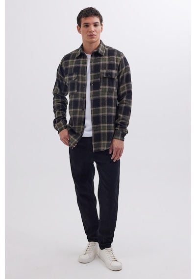 Tudors Erkek Slim Fit Dar Kesim Çift Cepli Kapaklı Spor Yaka Kareli Oduncu Gömlek-41806 Çok Renkli Tudors Erkek Slim Fit Dar Kesim Çift Cepli Kapaklı Spor Yaka Kareli Oduncu Gömlek-41806 Çok Renkli