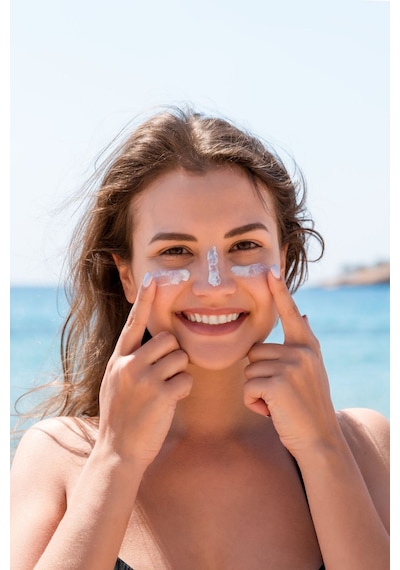 Yaşlanma Karşıtı Spf50+ Kolajenli Güneş Kremi Collagen-panthenol-hyaluronic Acid 50ml