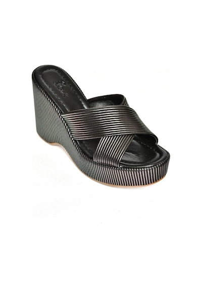 Fox Shoes S250101409 Siyah Dolgu Tabanlı Kadın Terlik Siyah