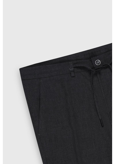 AC&Co / Altınyıldız Classics Erkek Antrasit Slim Fit Dar Kesim Beli Bağlamalı Gofre Desenli Yan Cepli Şort Antrasit AC&Co / Altınyıldız Classics Erkek Antrasit Slim Fit Dar Kesim Beli Bağlamalı Gofre Desenli Yan Cepli Şort Antrasit