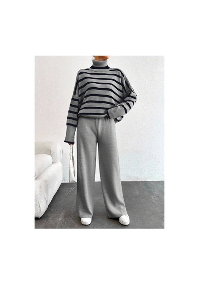 Herkesemoda Kadın Gri Balıkçı Yaka Oversize Triko Takım Gri