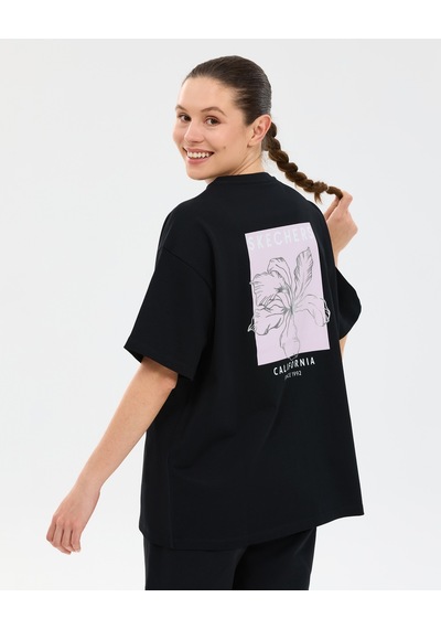 Skechers W Oversize Fit Graphic T-shirt Kadın Siyah Tshirt S2610052-3817