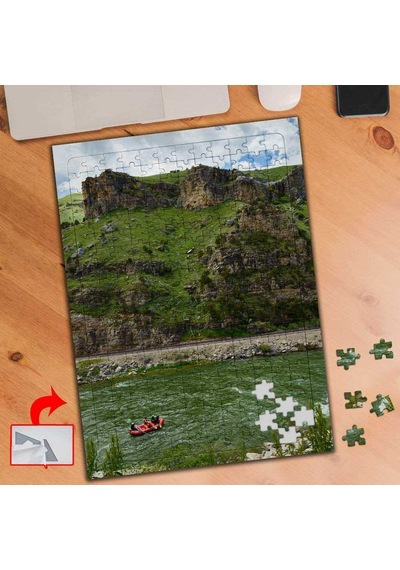 Yeşil Göl, Bottaki İnsanlar 240 Parça Puzzle Yapboz Tablo-434512