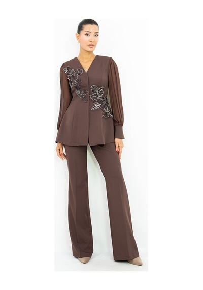 Dorne Moda Kadın İşlemeli Bluz Pantolon Takım Şifon Kol Detaylı Şık İkili Takım Kahverengi Dorne Moda Kadın İşlemeli Bluz Pantolon Takım Şifon Kol Detaylı Şık İkili Takım Kahverengi