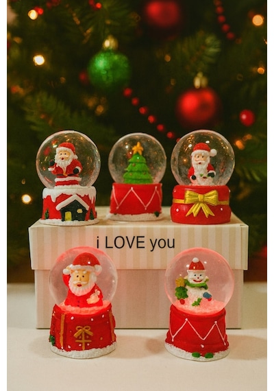 Yeni Yılın En Güzel Hediyesi Yılbaşı 5 Adet Led Işıklı 6,5 Cm Noel Yeni Yıl Hediyesi Kar Küresi Seti Dekoratif Obje