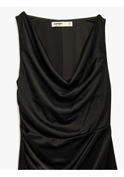 Koton Slim Fit Kayık Degaje Yaka Drapeli Kolsuz Parıltılı Uzun Gece Elbisesi Siyah 6wak80177fk Siyah Koton Slim Fit Kayık Degaje Yaka Drapeli Kolsuz Parıltılı Uzun Gece Elbisesi Siyah 6wak80177fk Siyah