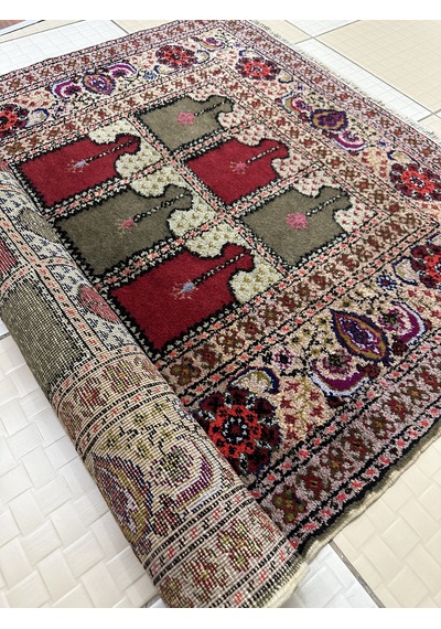 El Dokuma Bünyan Halısı Floş Seccade 93x130 Paftalı Sıfır Halı Renkli