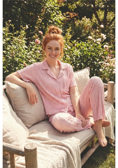 Medinenur Fırfır Detaylı Örme Kısa Kol Düğmeli Pijama Takımı Pembe