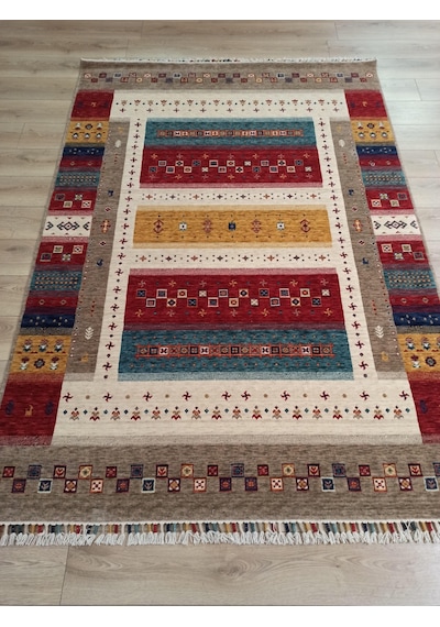 Çam Halı Sultani 810 Vizon Yün Ve Bambu İle Özel Tezgahlarda Üretilen Otantik Desenli El Emeği Modern Uşak Halısı Vizon Çam Halı Sultani 810 Vizon Yün Ve Bambu İle Özel Tezgahlarda Üretilen Otantik Desenli El Emeği Modern Uşak Halısı Vizon