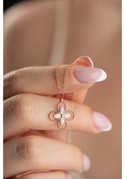 925 Ayar Gümüş Rose Kaplama Beyaz Taşlı 4 Yapraklı Yonca Kolye Rose Gold