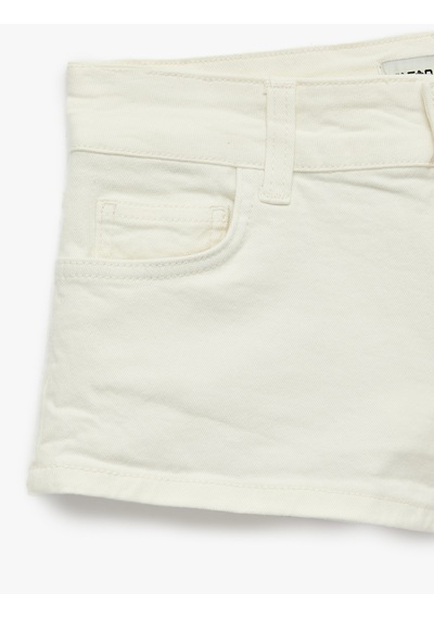 Koton Pamuklu Cepli Düğmeli Düşük Bel Brodeli Slim Fit Mini Şort Kırık Beyaz 6sal40181mw Ekru Koton Pamuklu Cepli Düğmeli Düşük Bel Brodeli Slim Fit Mini Şort Kırık Beyaz 6sal40181mw Ekru