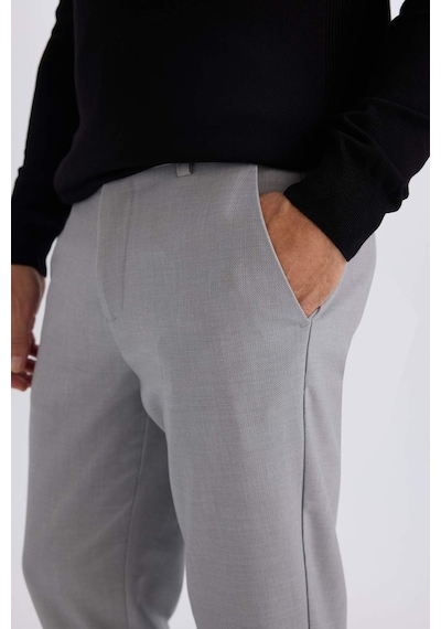 DeFacto Jogger Düz Paça Her Yöne Esneyen Yazlık Kumaş Pantolon B7520AX25SPGR377