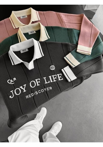 Oversize Polo Yaka Desenli Triko Kazak Yumuşak Dokulu Tüylenmez Salaş Nakış Detaylı Sweatshirt Triko Açık Bej Oversize Polo Yaka Desenli Triko Kazak Yumuşak Dokulu Tüylenmez Salaş Nakış Detaylı Sweatshirt Triko Açık Bej